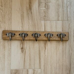 Elephant Hanging Hook Coat Hat Rack in Brown and Gray